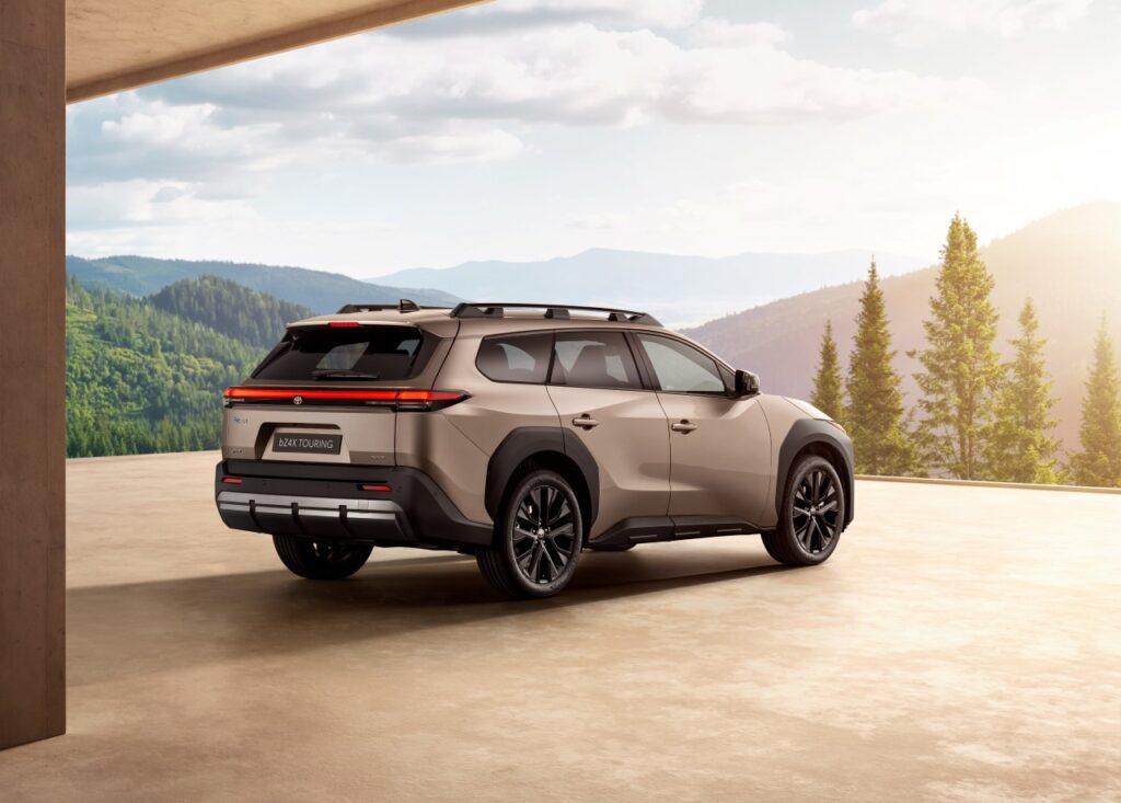2025_bZ4X_Touring_MAIN_05