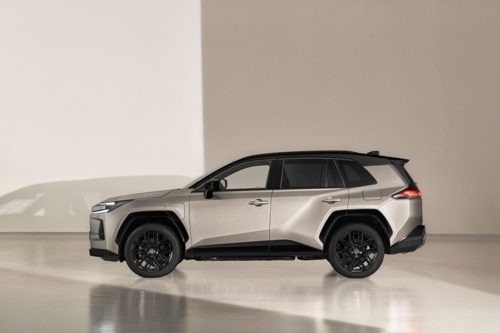 2026_ALL-NEW_RAV4_static_010