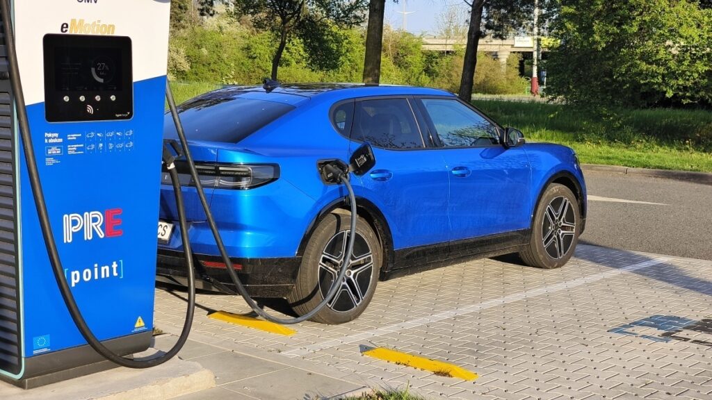 Megatest nabíjení 10 elektromobilů odhalil pravdu. Jak dlouho to trvá doopravdy?