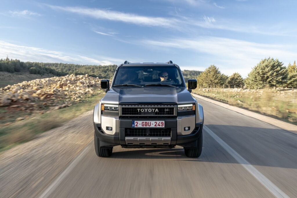 2024-newlandcruiser250-bronze-dynamics-024