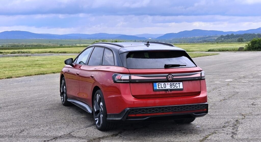 VW ID.7 Tourer GTX 2025 (12)