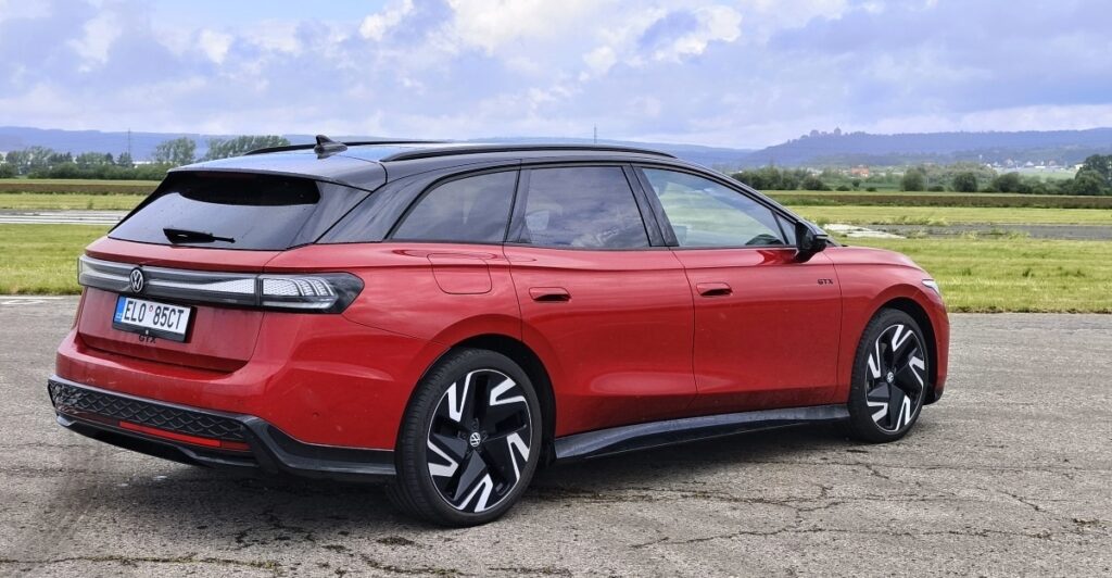 VW ID.7 Tourer GTX 2025 (18)