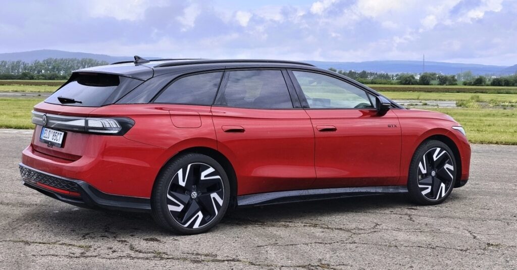 VW ID.7 Tourer GTX 2025 (19)