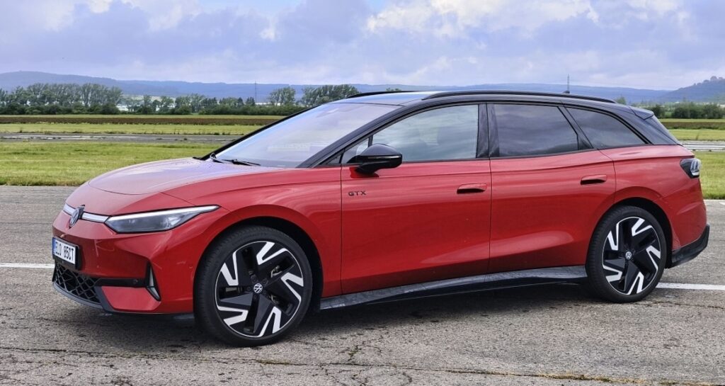 VW ID.7 Tourer GTX 2025 (3)