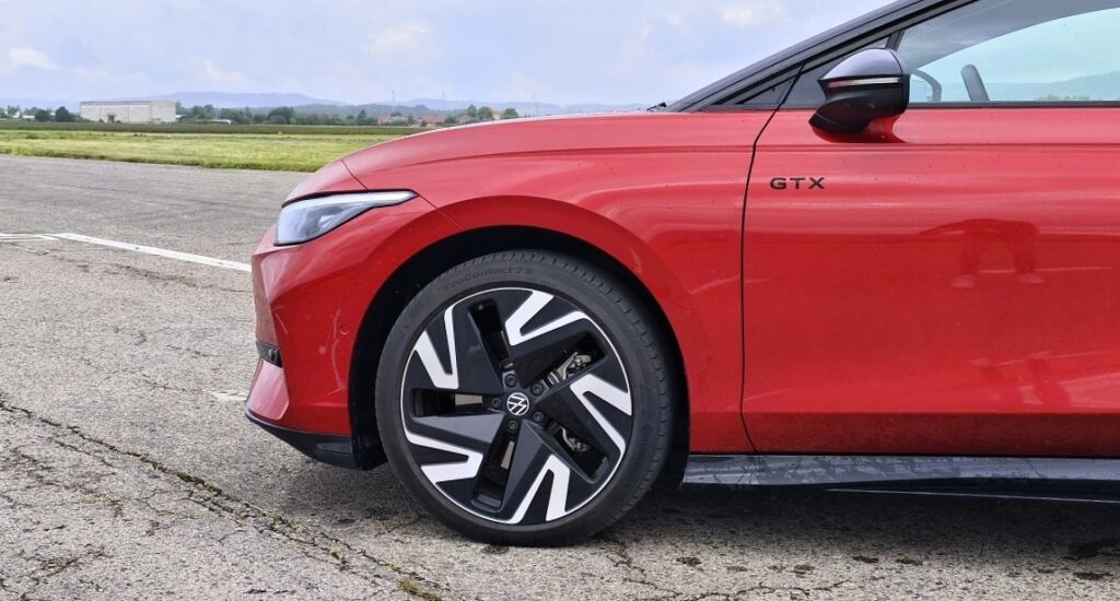 VW ID.7 Tourer GTX 2025 (6)