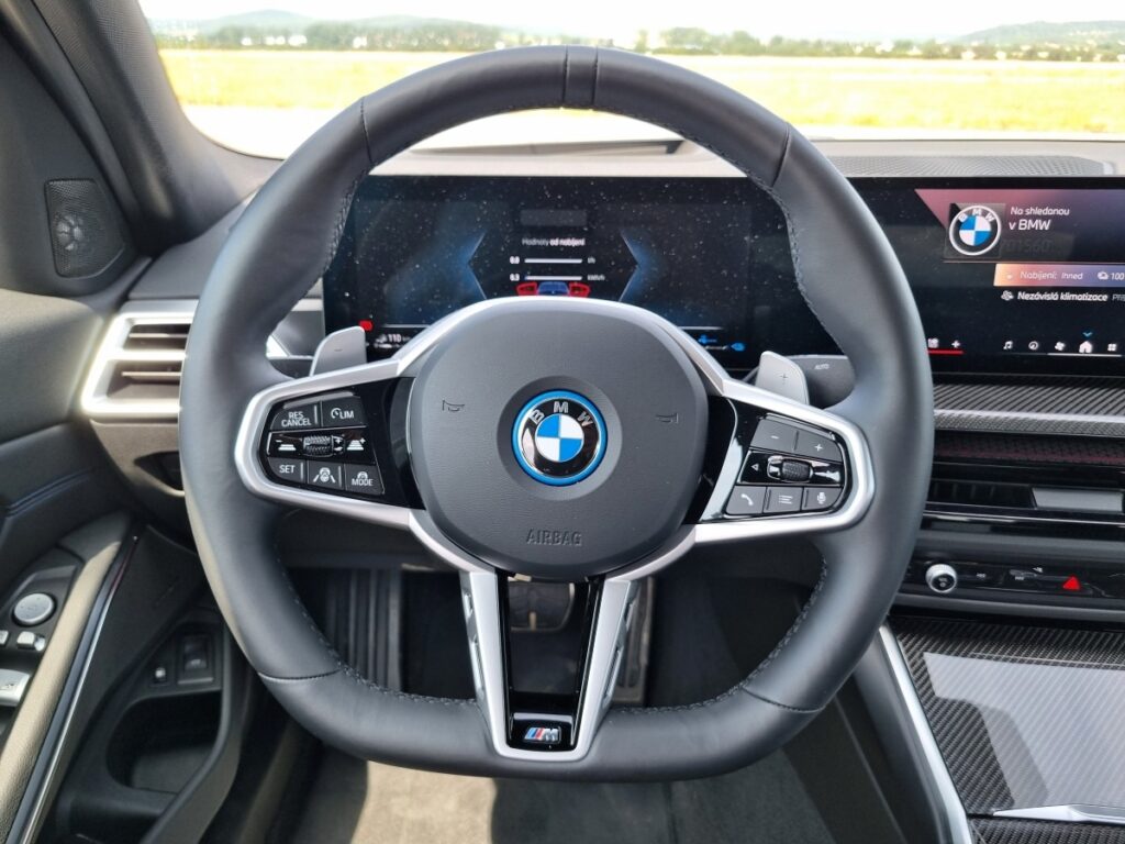 BMW 3 2025 (18)