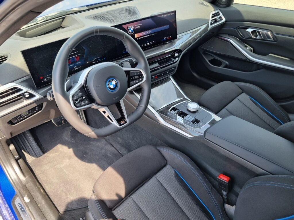 BMW 3 2025 (20)