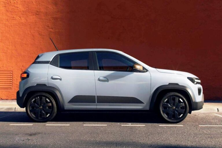 Dacia chystá elektrickou revoluci. Přijdou tři nové levné elektromobily, potvrzené je i Sandero