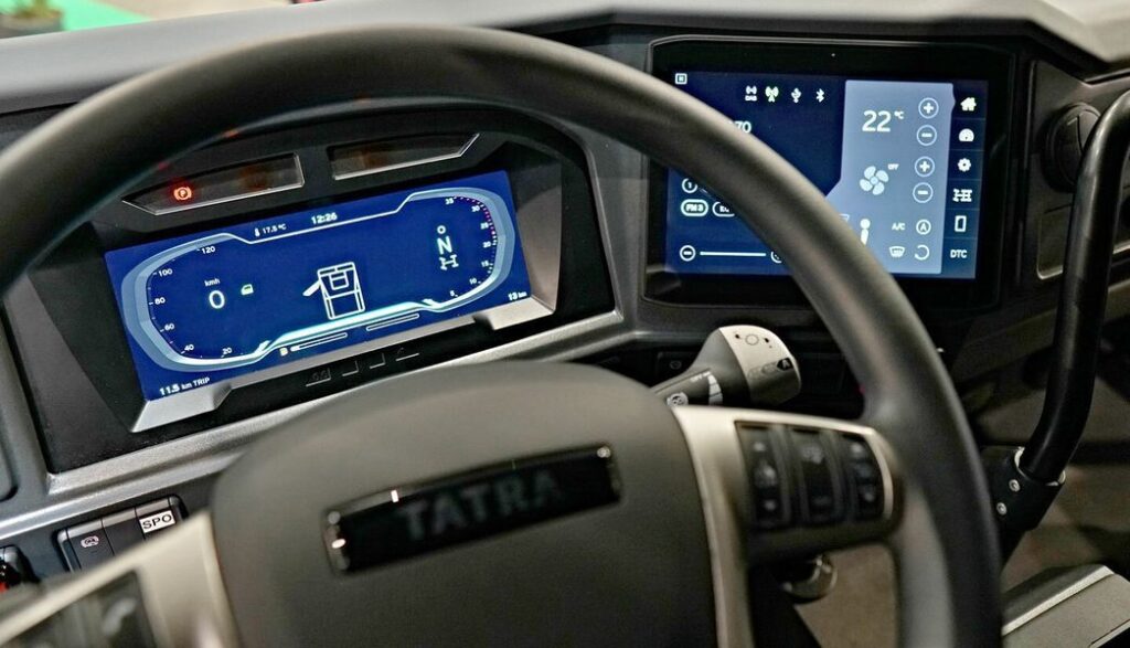 tatra-force-e-drive-hybrid-8x8-2024_05-galeria