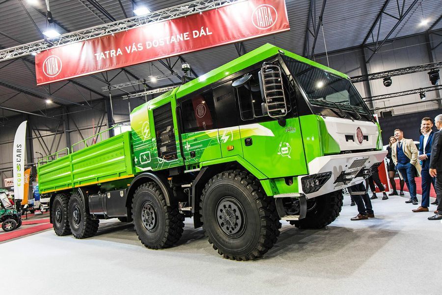 tatra-force-e-drive-hybrid-8x8-2024_13-galeria