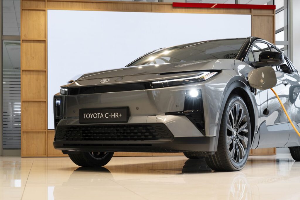 JK_20251110_TOYOTA_C-HR_0020_V1