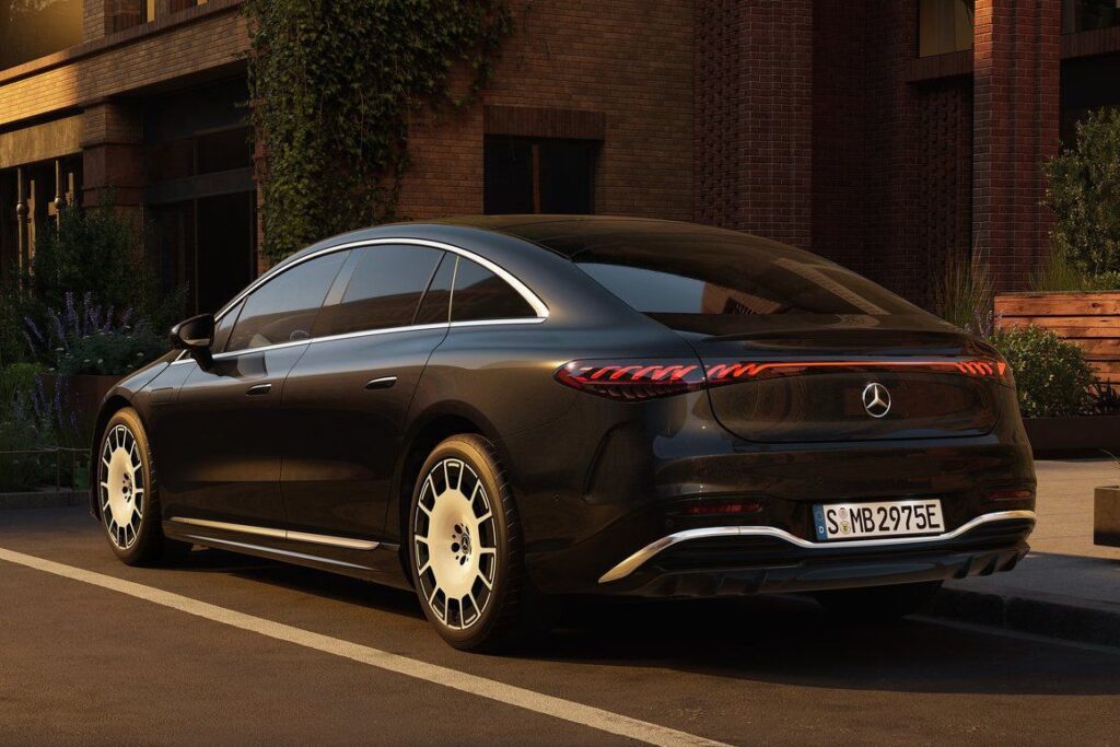 mercedes-benz-eqs-2026_09-galeria