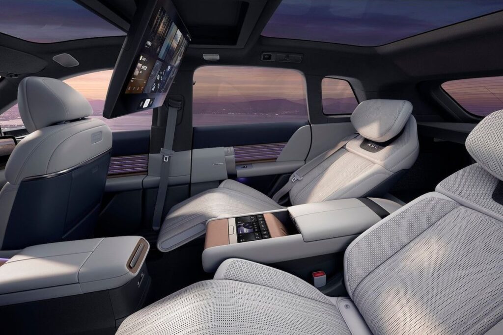 audi-e7x-2026_07-galeria