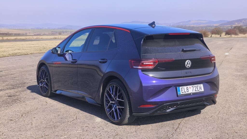 Volkswagen-ID.3-Fire-and-Ice-2026-test-15