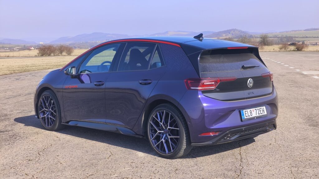 Volkswagen-ID.3-Fire-and-Ice-2026-test-16