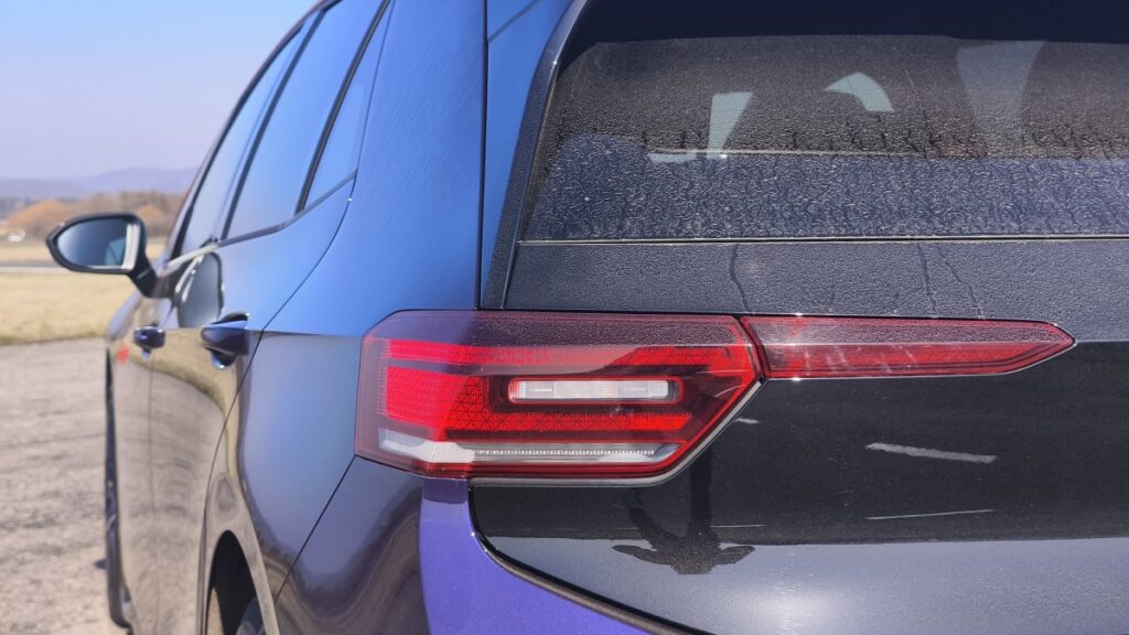 Volkswagen-ID.3-Fire-and-Ice-2026-test-17
