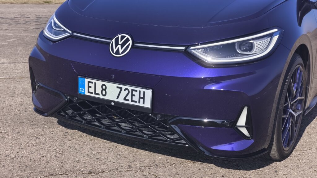 Volkswagen-ID.3-Fire-and-Ice-2026-test-5