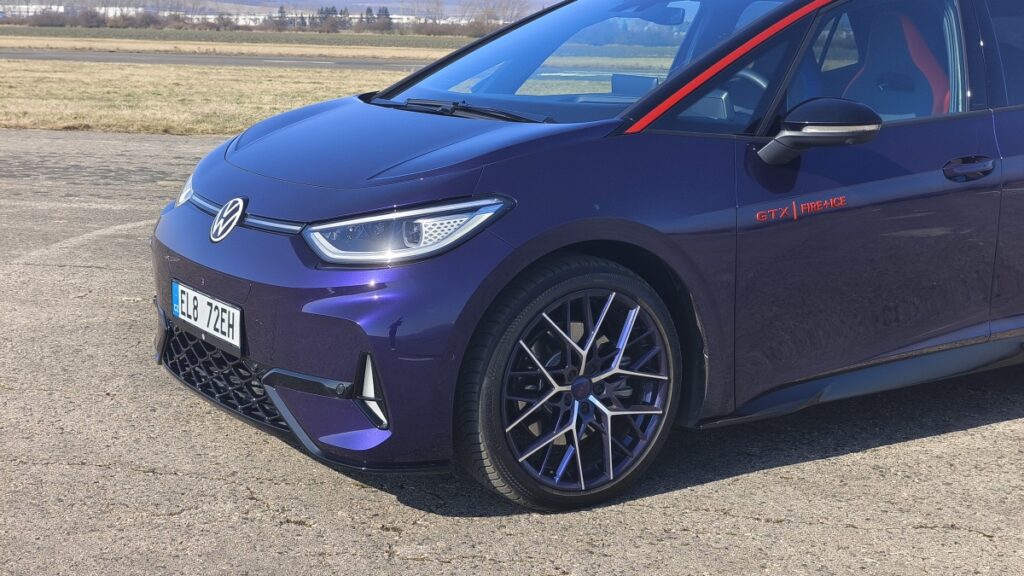 Volkswagen-ID.3-Fire-and-Ice-2026-test-7