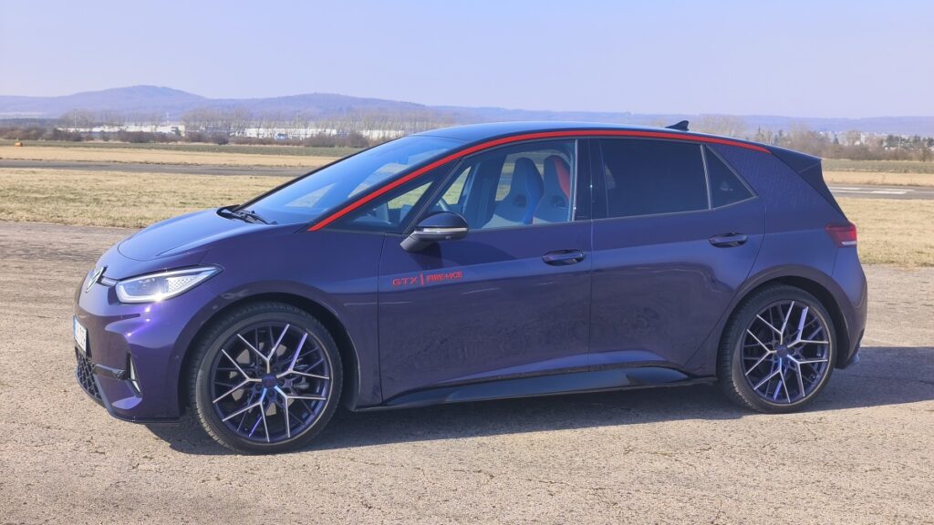 Volkswagen-ID.3-Fire-and-Ice-2026-test-91