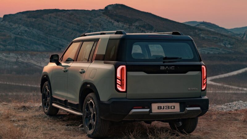 Pořádné SUV za dobrou cenu. BJ30 nabízí pohon 4×4, nízkou spotřebu a bohatou výbavu