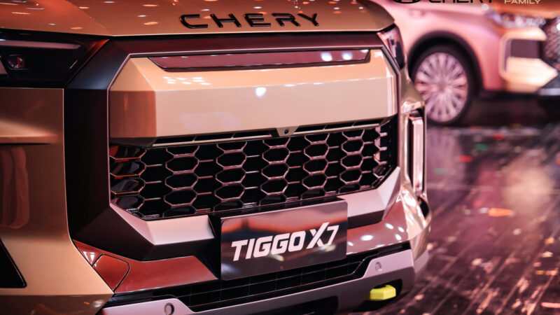 Rodinné SUV, které se nebojí bláta. Nové Chery přidává hybrid, čtyřkolku a chytré nápady v kabině